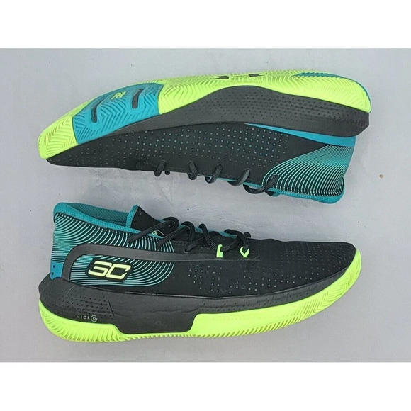 Under Armour Other - Under Armour 3Zero 3 SC Curry Black Sport Sneakers Youth's Sz 6.5Y 3022117-003